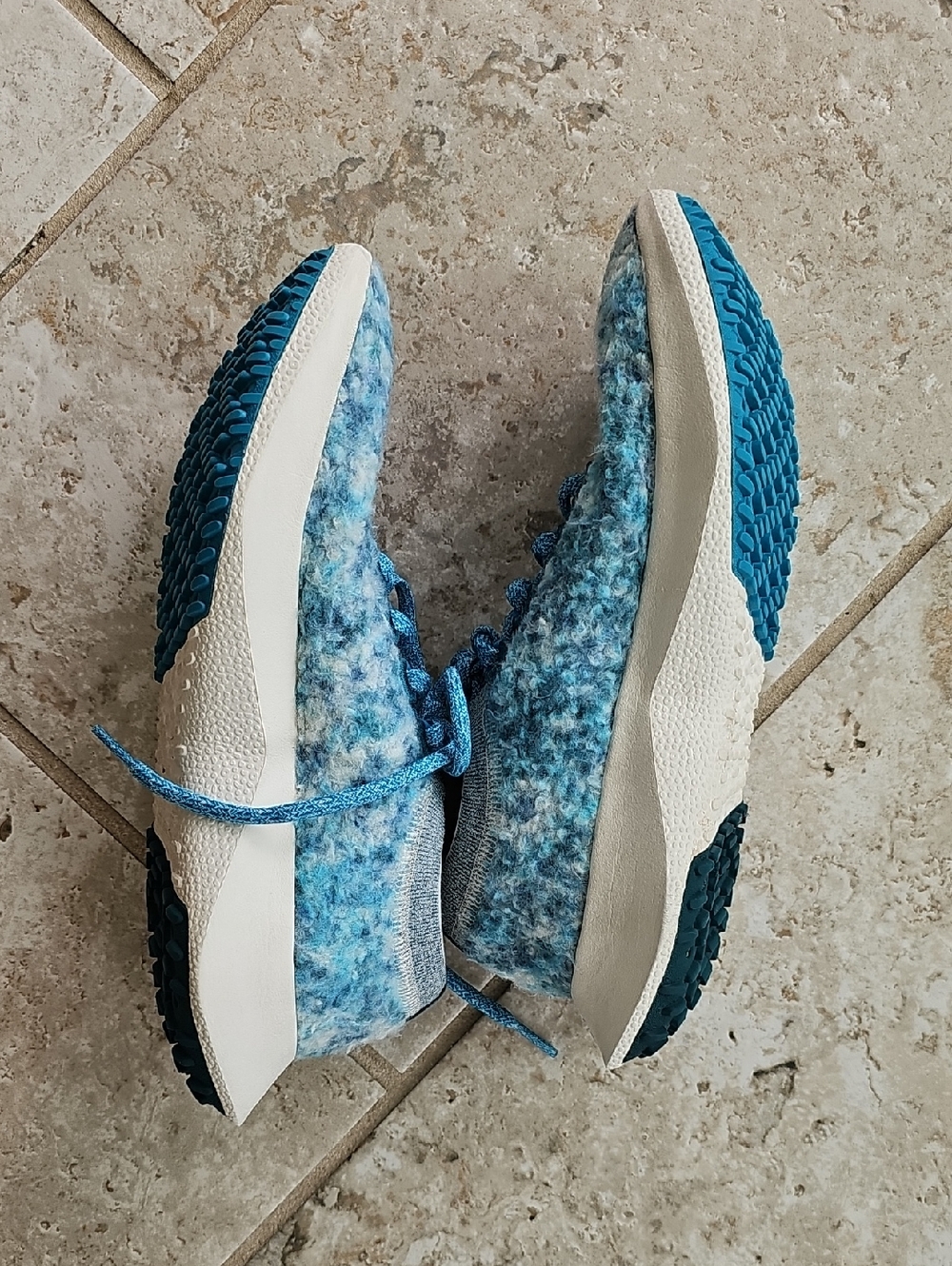 Allbirds Women's Wool Dasher Lace-Up Sneakers - Picture 7 of 11